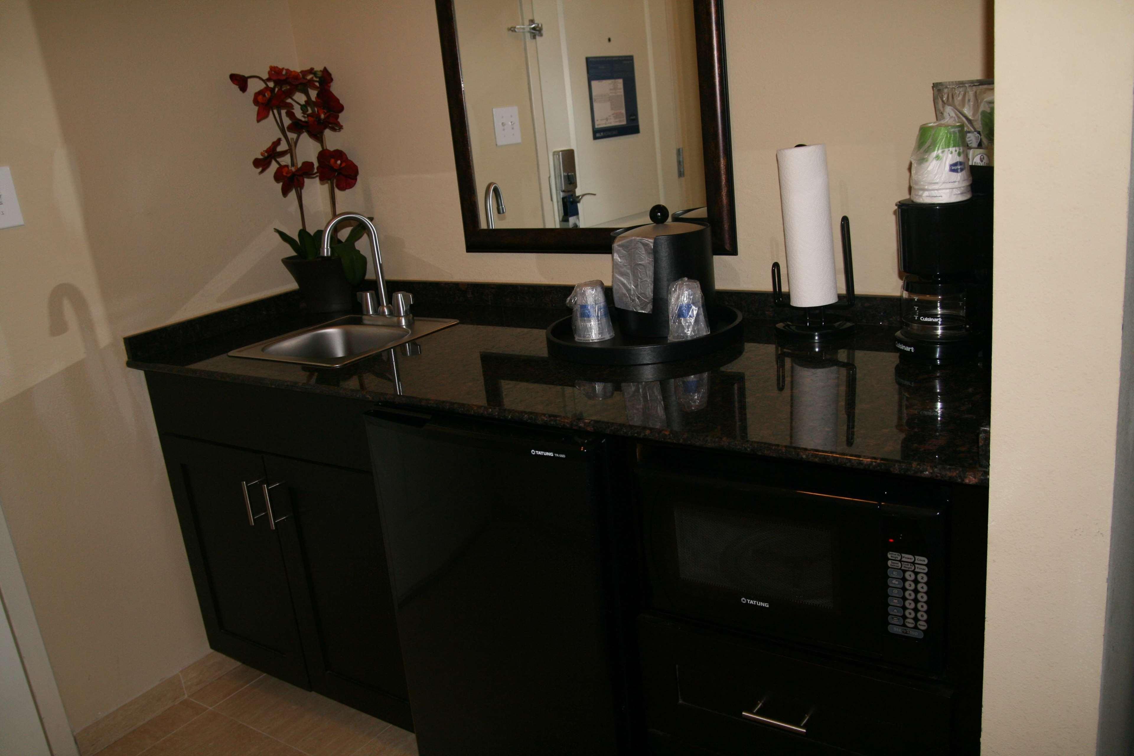 Hotel Hampton 3*