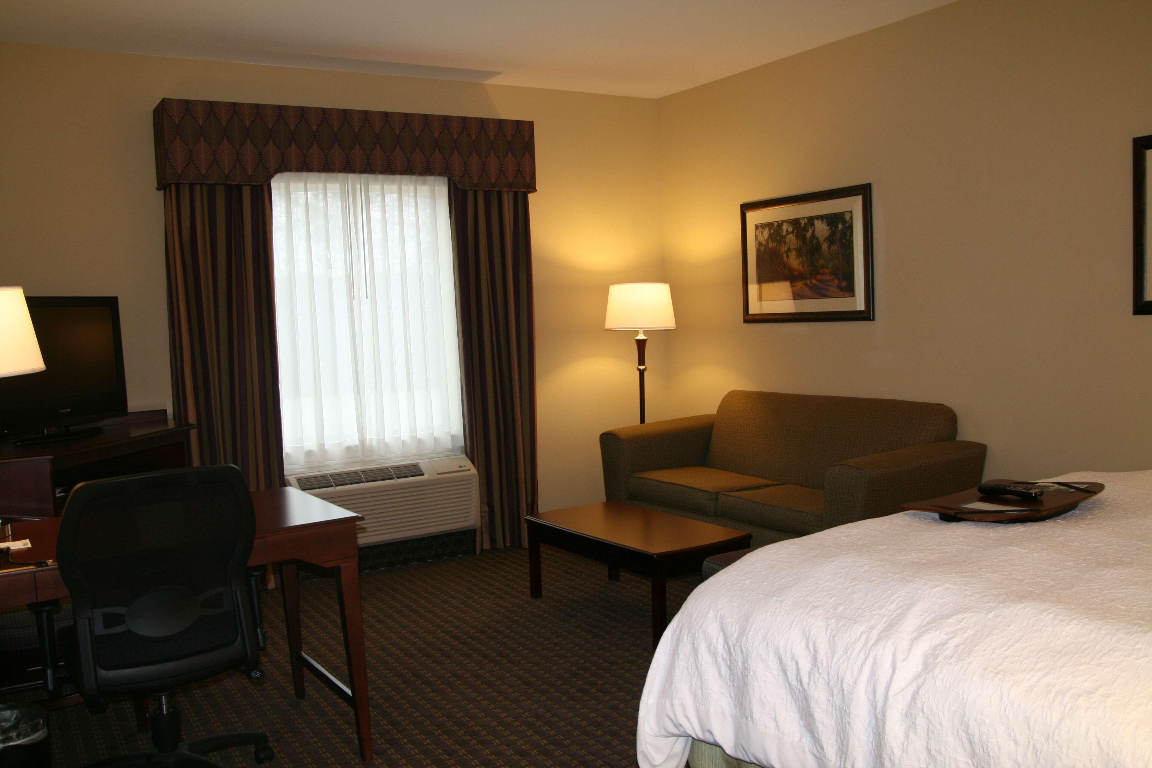 Hampton 3*